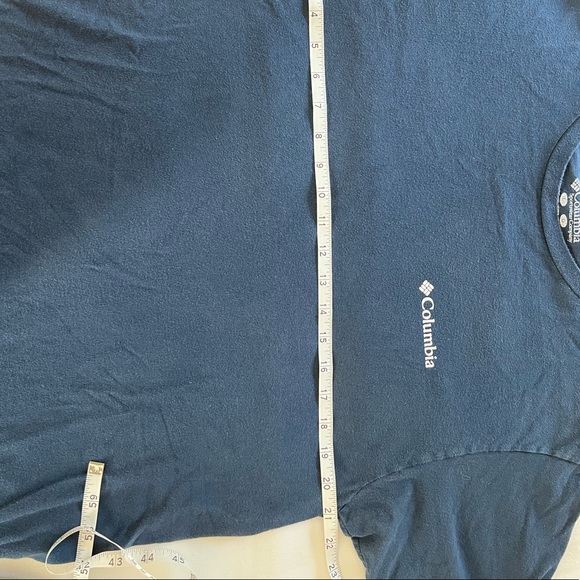 ❌SOLD❌ COLUMBIA navy blue mountains/sunset T-shirt LARGE - Picture 5 of 8